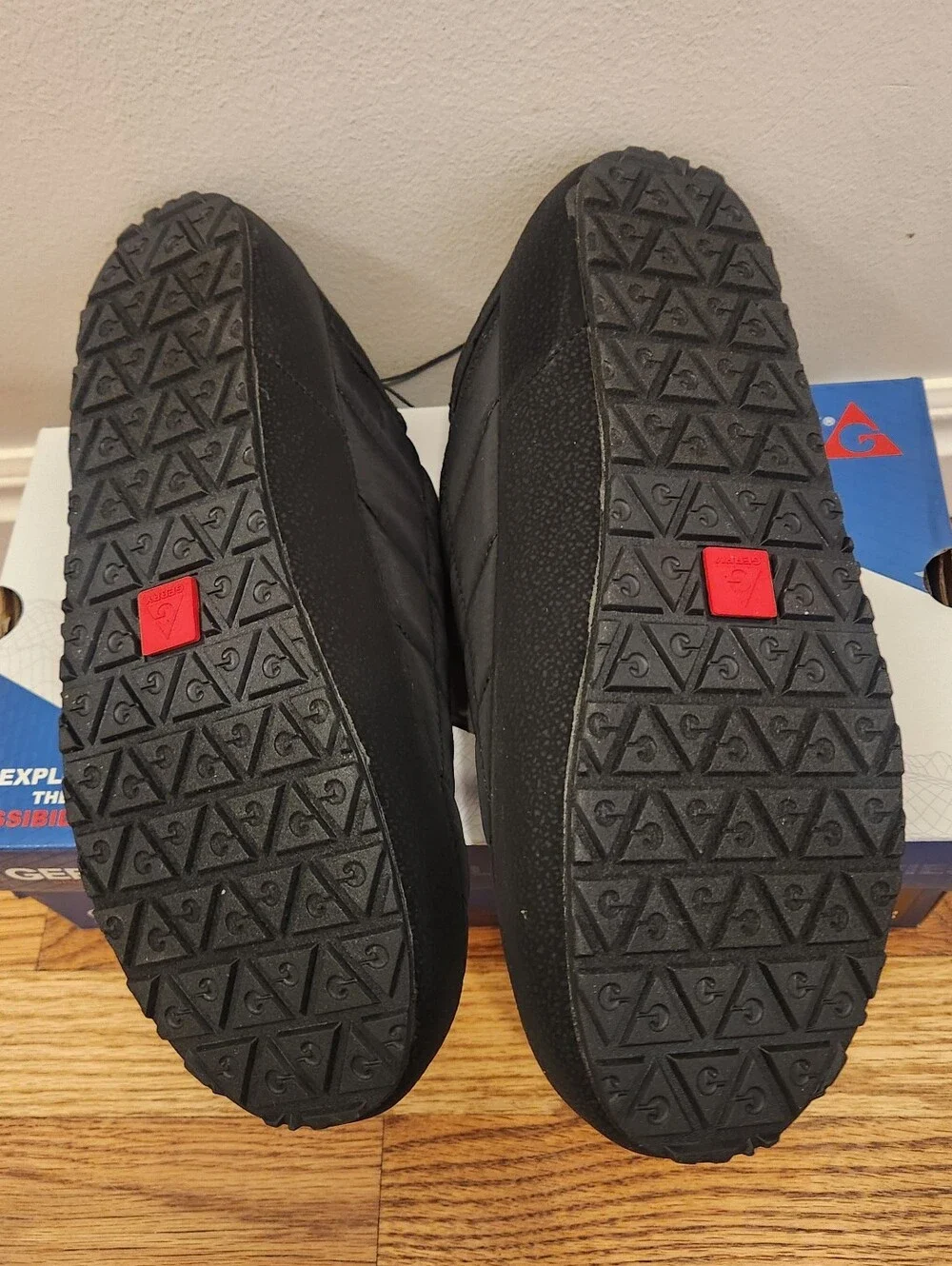 Gerry Weber Men's Black Quilted Slip-On Slippers New In Box, Size: 11